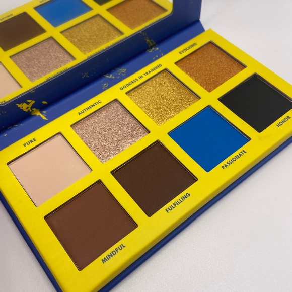 Chella | Divine Purpose Eyeshadow Palette - Picture 2 of 2